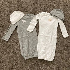 Burt's Bees Baby Baby Sleeper Gown & Hat Set